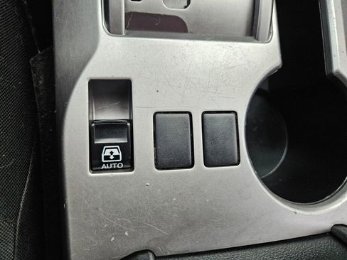 Used 2016 Toyota 4Runner SR5 image 23