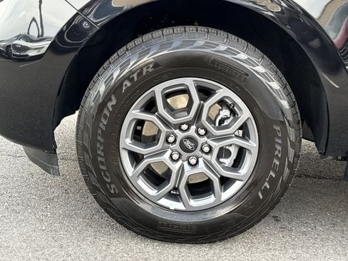 Used 2025 Ford Expedition Active AWD/4WD image 12