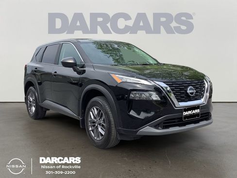 Used 2023 Nissan Rogue S image 1
