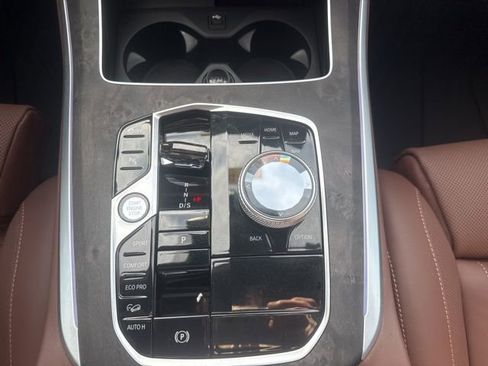 Used 2025 BMW X5 M60i w/ Executive Package image 18