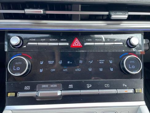Used 2025 Hyundai Santa Fe Calligraphy AWD/4WD image 32