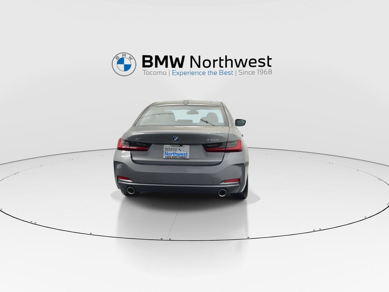 Used 2025 BMW 330i xDrive Sedan w/ Premium Package AWD/4WD image 2