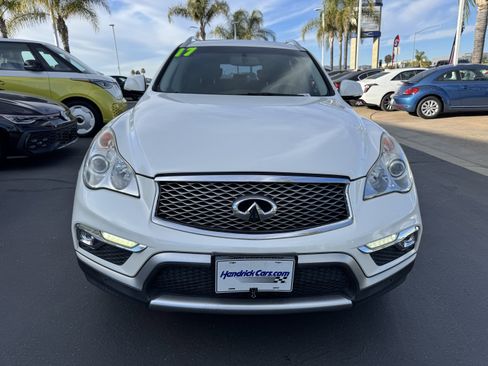 Used 2017 INFINITI QX50 2WD w/ Deluxe Touring Package image 3