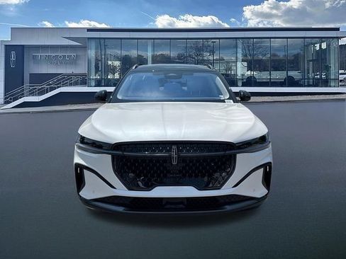 New 2026 Lincoln Nautilus Reserve AWD/4WD image 2