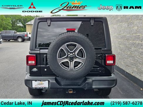 Used 2019 Jeep Wrangler Unlimited Sport S AWD/4WD image 4