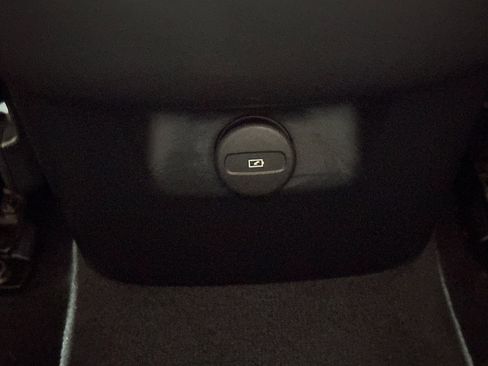 Used 2024 Volvo XC60 B5 Core image 15