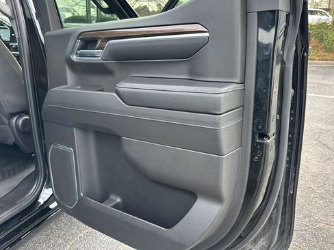 Used 2025 Chevrolet Silverado 1500 LT image 13