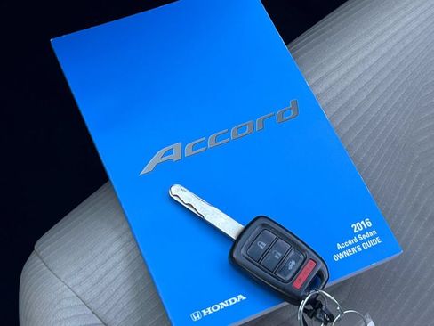 Used 2016 Honda Accord LX image 12