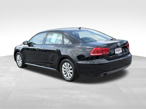 Used 2012 Volkswagen Passat 2.5 S FWD image 4
