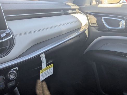 New 2026 Jeep Compass Limited w/ Sun, Sound & Navigation Group image 27