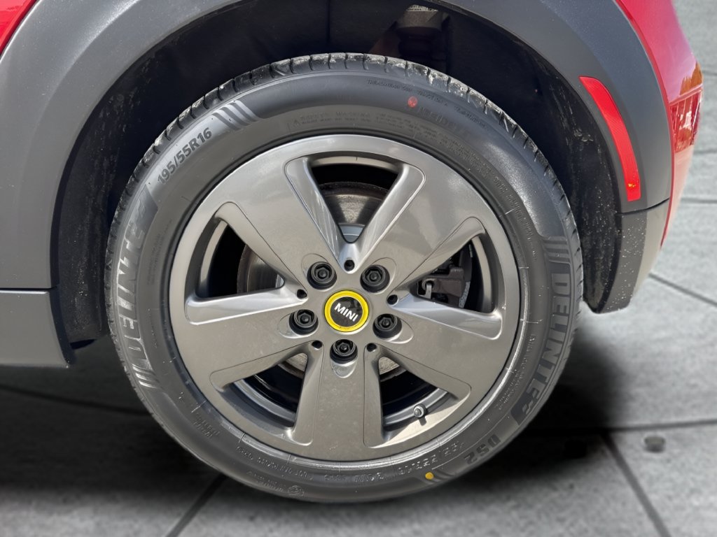 Used 2020 MINI Cooper SE w/ 6.5" Touchscreen Package FWD image 27