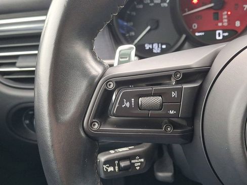 Used 2022 Porsche Macan GTS image 24