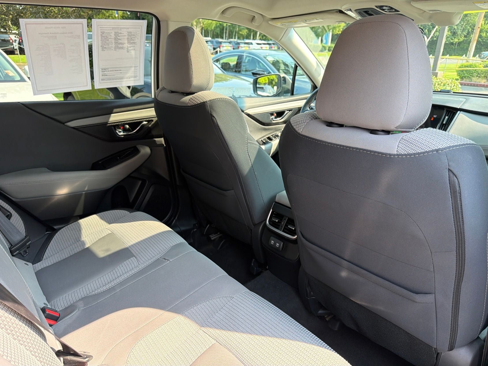 Used 2022 Subaru Outback Premium AWD/4WD image 12