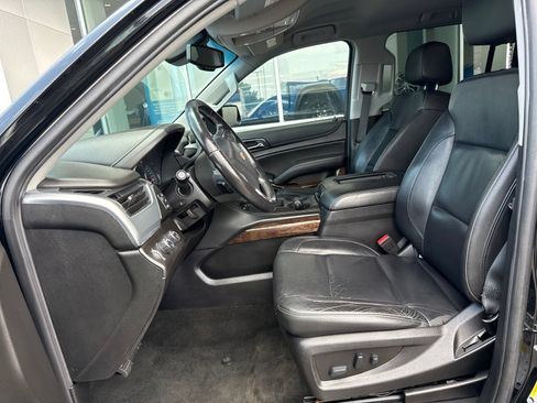 Used 2018 Chevrolet Suburban LT AWD/4WD image 21