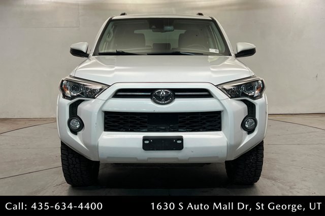 Used 2020 Toyota 4Runner SR5 AWD/4WD image 8