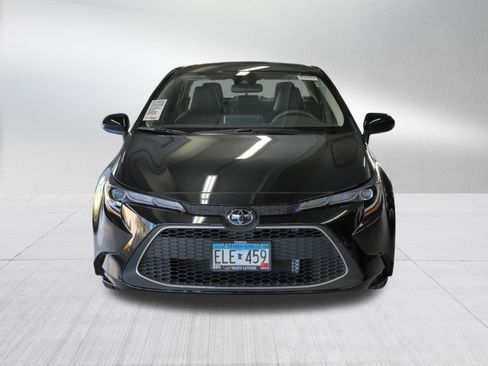 Certified 2020 Toyota Corolla XLE image 2