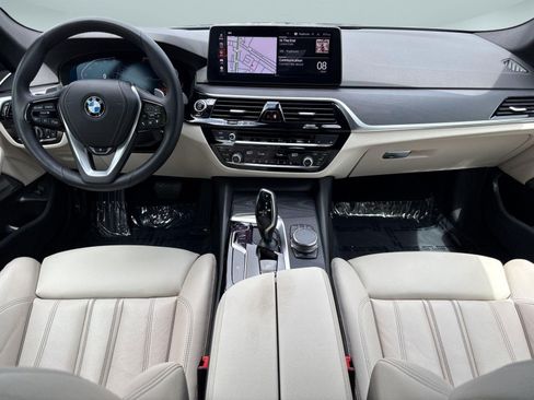 Certified 2023 BMW 530i xDrive w/ Premium Package AWD/4WD image 15