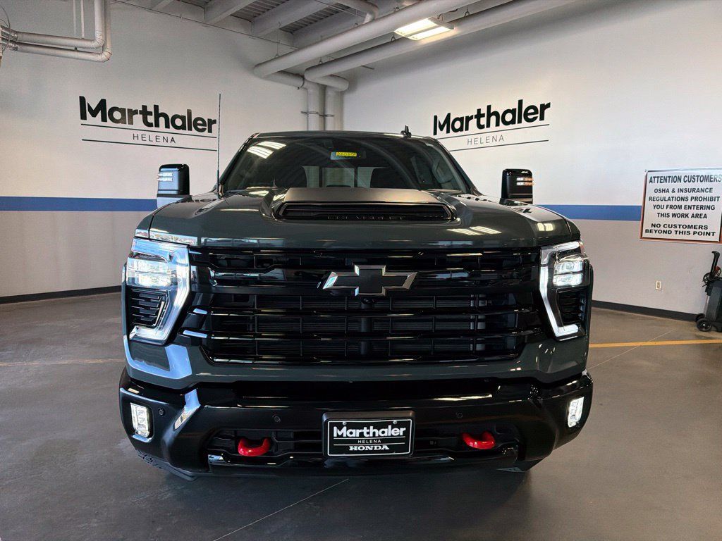 Used 2026 Chevrolet Silverado 3500 LT w/ Trail Boss Package AWD/4WD image 2
