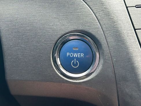 Used 2014 Toyota Prius Plug-In Hybrid image 24