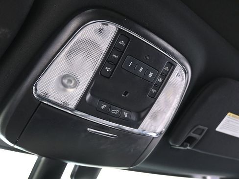 Used 2020 Jeep Grand Cherokee Overland image 22