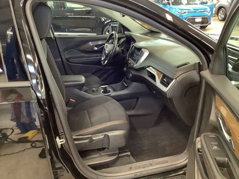 Used 2019 GMC Terrain SLE w/ LPO, Floor Liner Package FWD image 15