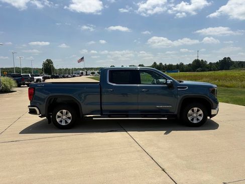 Used 2024 GMC Sierra 1500 SLE AWD/4WD image 7