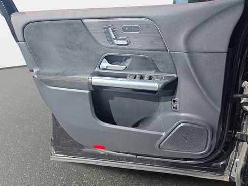 Used 2023 Mercedes-Benz GLA 250 4MATIC image 25