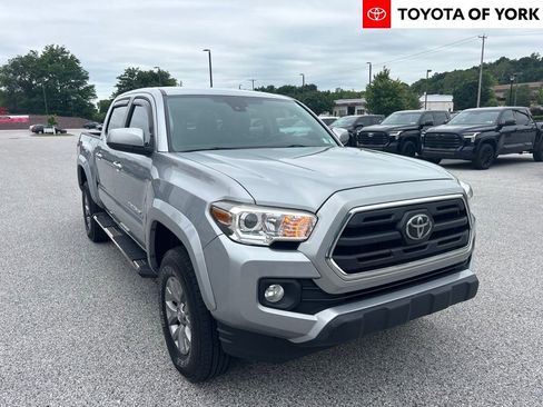 Used 2019 Toyota Tacoma SR5 RWD image 1