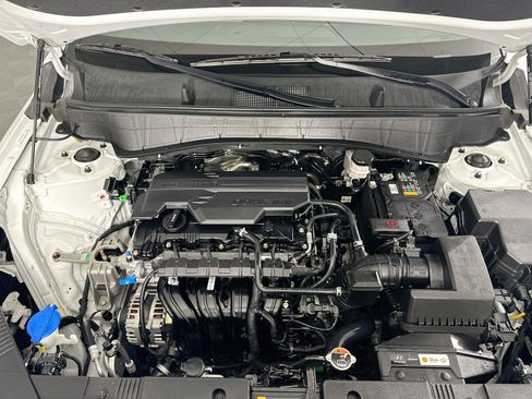 Used 2025 Hyundai Kona SEL FWD image 32