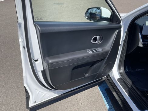 Certified 2024 Hyundai Ioniq 5 SEL RWD image 16