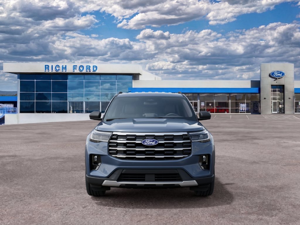 New 2027 Ford Explorer Active w/ Active Comfort Package AWD/4WD image 3