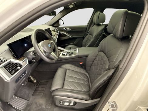 Used 2025 BMW X6 xDrive40i image 18