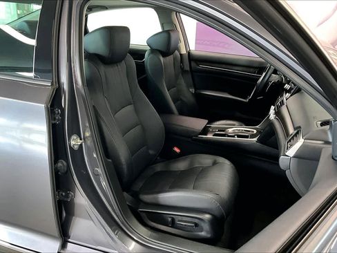 Used 2018 Honda Accord EX-L image 12