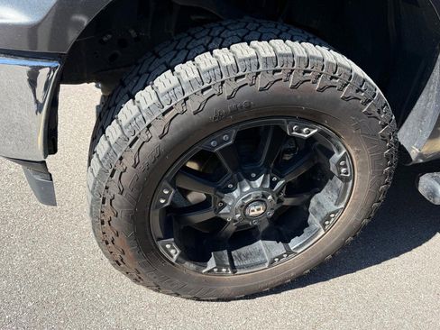 Used 2019 Ford F150 XLT image 4