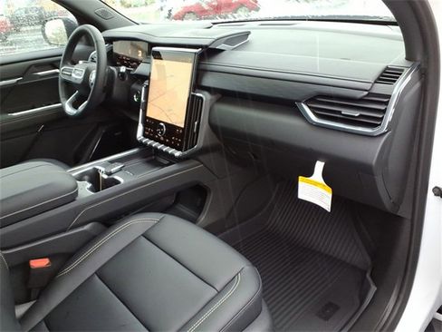 New 2026 GMC Acadia Elevation image 29