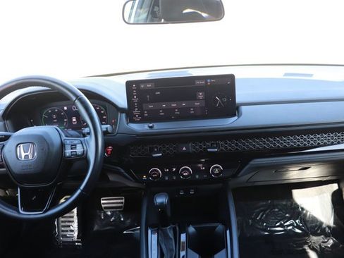 Used 2023 Honda Accord Sport image 15