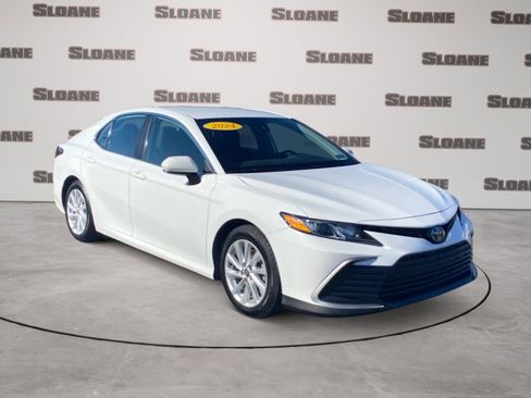 Used 2024 Toyota Camry LE image 7