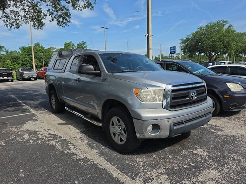 Used 2011 Toyota Tundra 4x4 Double Cab w/ Tow Pkg image 1