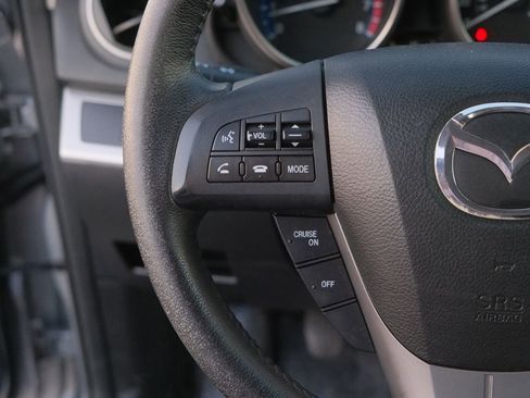 Used 2013 MAZDA MAZDA3 i Touring image 17