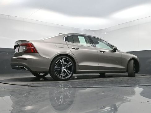 Used 2021 Volvo S60 T8 Inscription w/ Climate Package image 31