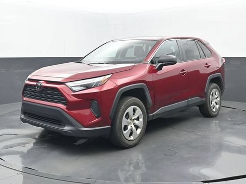 Used 2023 Toyota RAV4 LE FWD image 8