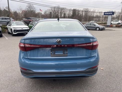 Certified 2025 Volkswagen Jetta S image 3