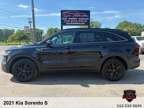 Used 2021 Kia Sorento S AWD/4WD image 2