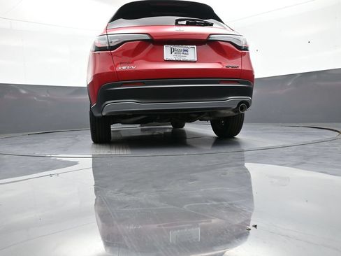 Certified 2024 Honda HR-V Sport image 29