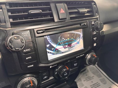 Used 2017 Toyota 4Runner TRD Off-Road image 27