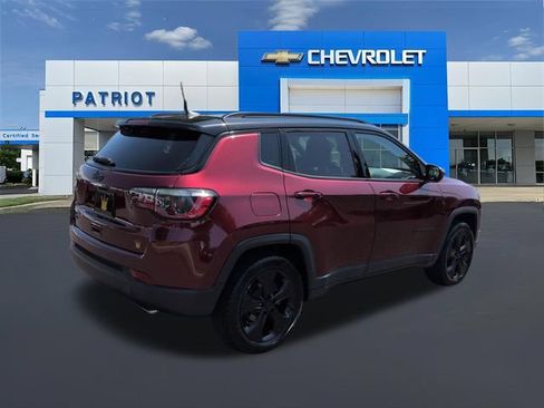 Used 2021 Jeep Compass Latitude w/ Sun and Sound Group AWD/4WD image 10