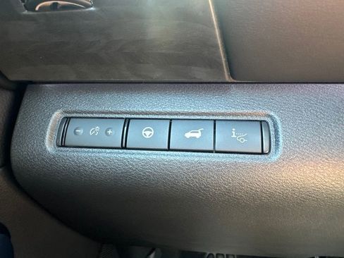New 2026 Nissan Pathfinder Platinum AWD/4WD image 25