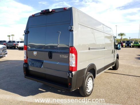 New 2026 RAM ProMaster 2500 w/ Convenience Group image 7