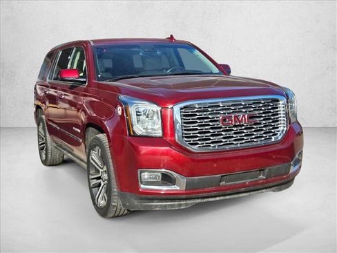 Used 2018 GMC Yukon Denali w/ Denali Ultimate Package image 3