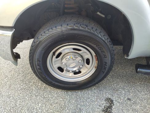 Used 2011 Ford F250 XL w/ PWR Equipment Group image 21